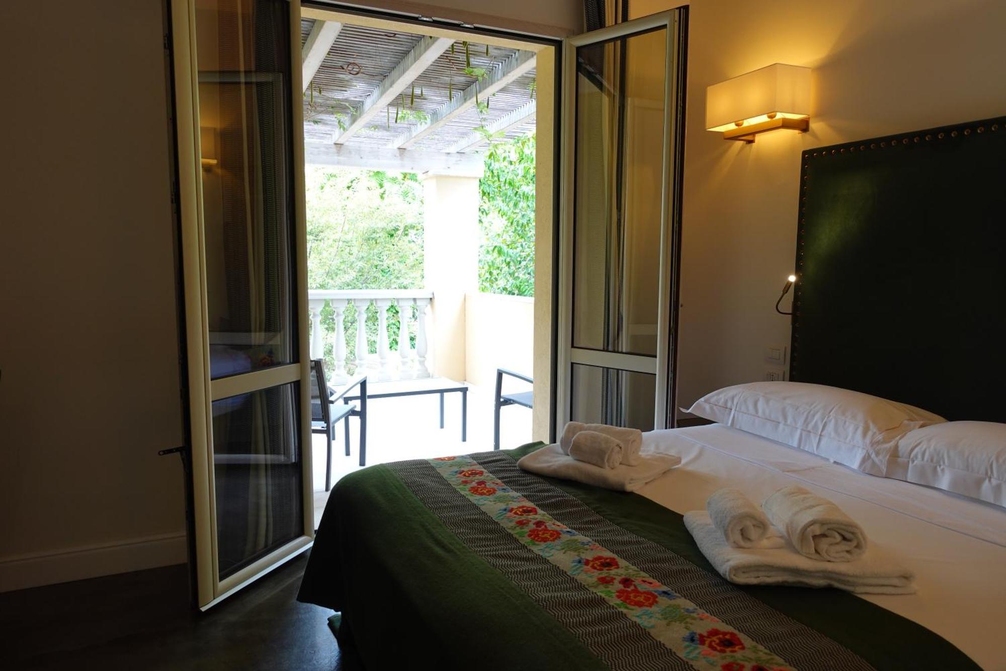 Kemani Villa Sara Ольбия Экстерьер фото